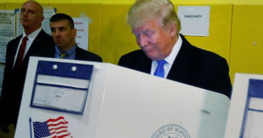 Trump Florida'da 24 Ekim Cumartesi Günü  Erken Oy Kullanacak