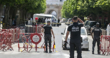 Tunus'taki İntihar Saldırılarını DEAŞ Üstlendi
