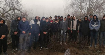 Türk Ekipler Donmak Üzere Olan Göçmenlerin İmdadına Yetişti