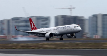 Türk Hava Yolları'nın Atatürk Havalimanı'ndaki Son Uçuşuna İlgi Büyük