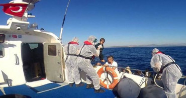 Türk Kara Sularına İtilen 66 Göçmen Kurtarıldı