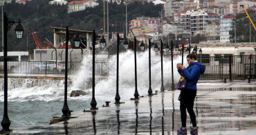 Türkiye genelinde etkisini gösterecek: Meteoroloji’den sağanak yağış ve fırtına uyarısı