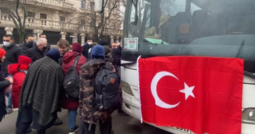 Türkiye vatandaşını sahipsiz bırakmadı! Saldırılar sonucu Ukrayna'yı terk eden Türk vatandaşları Molodova'dan İstanbul'a doğru yola çıktı