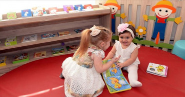 Türkiye'nin İlk Bebek Kütüphanesi Hizmete Açıldı