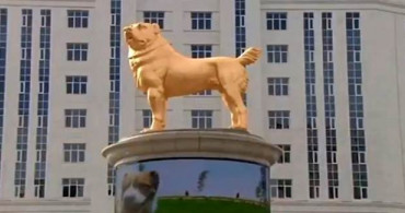 Türkmenistan Cumhurbaşkanı, Aşkabat'a Köpeğinin Heykelini Dikti