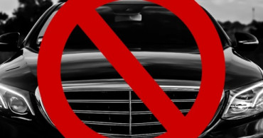 Türkmenistan'da Renkli Arabalar Yasaklandı!
