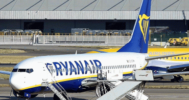 Uçakta El Bagajına Ek Ücret Alan Ryanair Ceza Aldı