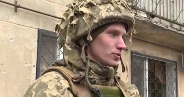 Ukrayna'da Asker Röportaj Yaparken Bomba Atıldı: O Anlar İse Kameraya Yansıdı!