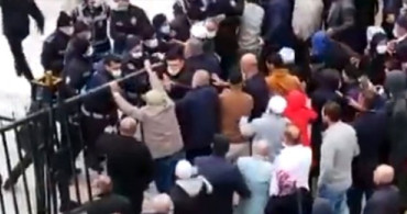 Umreden Gelen Bir Vatandaş Polisin Yüzüne Tükürdü! 