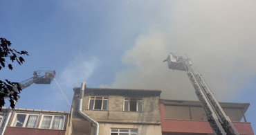 Üsküdar'da Korkutan Yangın  