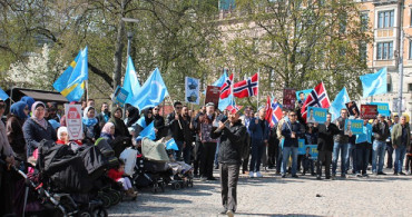 Uygur Türkleri İsveç'te Çin'i Protesto Etti