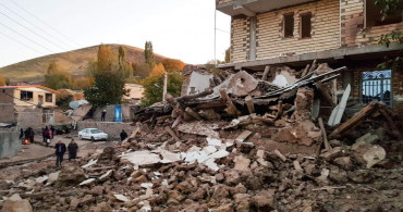 Van’da da hissedilen şiddetli deprem: Ölü ve yaralılar var