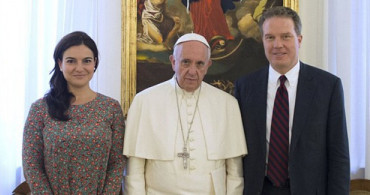 Vatikan'a Ağır Darbe, Aynı Anda İstifa Ettiler