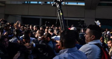 Venezuela’da Kendini Geçici Devlet Başkanı İlan Eden Guaido, Havalimanında Zor Anlar Yaşadı