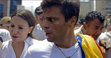 Venezuela’da Muhalif Lider Lopez, Şili Büyükelçiliğine Sığındı