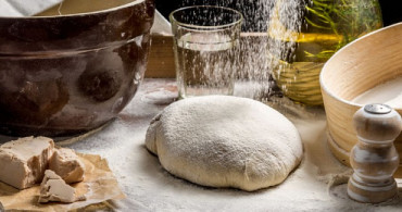 Yaş Maya İle 25 Dakika da Ekmek Nasıl Yapılır?