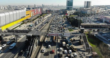 Yasağa Bir Gün Kala İstanbul'da Trafik Yoğunluğu