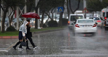 Yaz sıcaklarına kısa bir ara: Meteoroloji’den sağanak yağış uyarısı