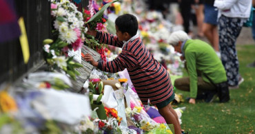 Yeni Zelanda, Terör Saldırısında Ölenleri Anıyor