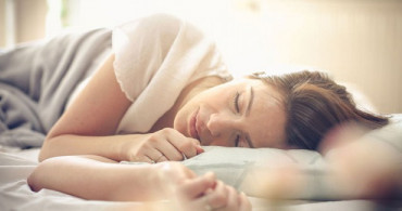 Yetişkinler Günde Kaç Saat Uyumalı? Sağlıklı Uykunun Altın Kuralları Nelerdir?