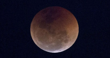 Yılın İlk "Kanlı Ay Tutulması" Gerçekleşti