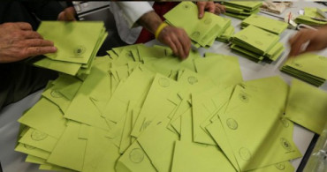 YSK, İstanbul Seçimlerini Yarın Görüşmeye Devam Edecek