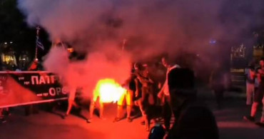 Yunanistan Ayasofya Öfkesini Kustu: Türk Bayrağı Ateşe Verildi