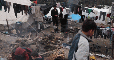 Yunanistan'dan Mültecilere Yardımları Kesme Kararı