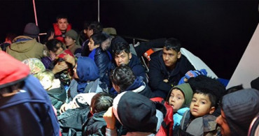 Yunanistan'ın Ölüme Terk Ettiği Sığınmacılar Kurtarıldı