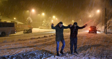 Zigana Dağı'nda Kar Yağışı Etkili Oluyor!