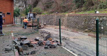 Zonguldak'ta Sağanak Yağış Heyelana Sebep Oldu