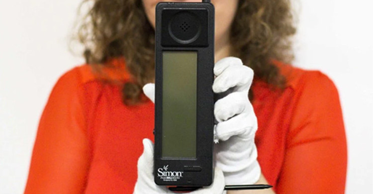 15 Yıl Önce Çıkan Dünyanın İlk Akıllı Telefonu!