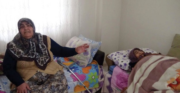 2 Çocuğu ve Yatalak Annesi İçin Yardım Bekliyor