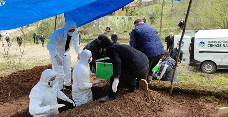 3 Haftada Aynı Aileden 5 Kişi Koronavirüsten Hayatını Kaybetti