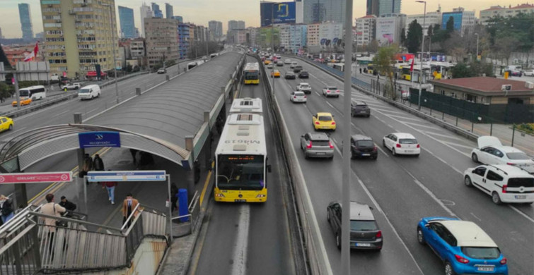 30 Ağustos Zafer Bayramı'nda Toplu Taşıma Ücretsiz Olacak Mı? Ücretsiz Olacak Şehirler Açıklandı!