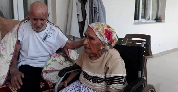 62 Yıllık Çift, 2 Gün Arayla Hayatını Kaybetti, Yan Yana Defnedildi