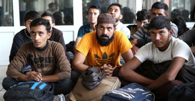 7 Kaçak Göçmen Adana'da Yakalandı