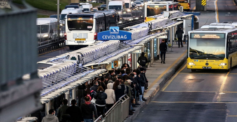 9 gün boyunca toplu taşımaya bir kuruş ödeme yapmanıza gerek yok! Resmi Gazete’de paylaşıldı