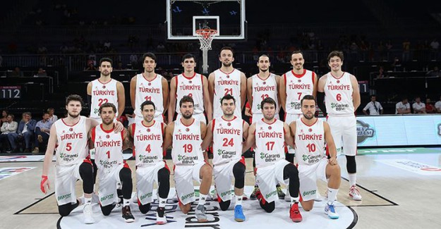 A Milli Erkek Basketbol Takımı Yunanistan'da