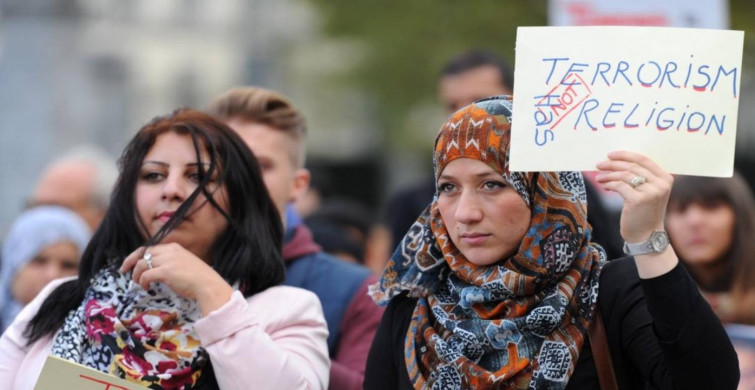 AB basınından EU Observer’den İslamofobi eleştirisi: Avrupa’da normalleştirilmeye çalışılıyor