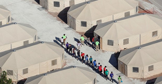 ABD Göçmen ÇocuklarI Yasadışı Kamplarda Tutuyor