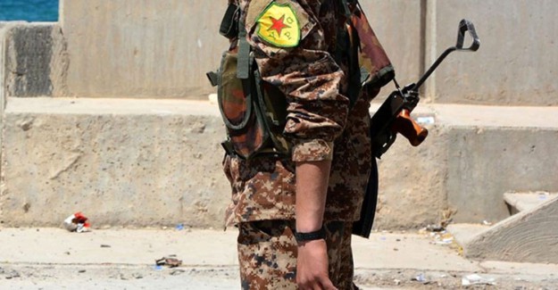 ABD, YPG'nin Suriye'de Bazı Siperlerini Yıktığını Duyurdu