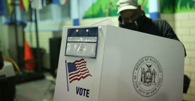 ABD'de Başkanlık Seçimleri İçin  50 Milyona Yakın Oy Kullanıldı