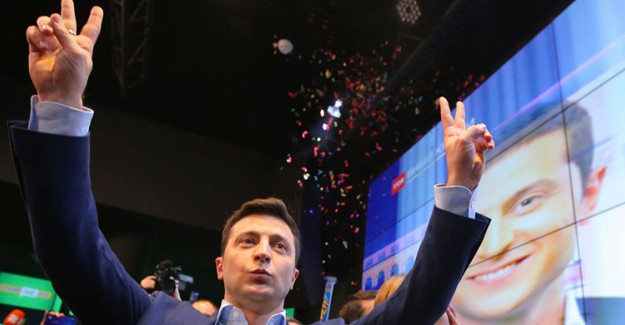 ABD'den Ukrayna Başkanlık Seçimlerini Kazanan Zelenskiy'e Tebrik Telefonu