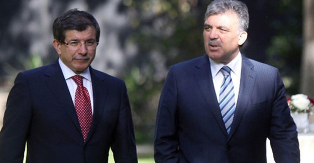Abdullah Gül ve Ahmet Davutoğlu, Teröre Destek Veren Başkanların Görevden Alınmasını Eleştirdi