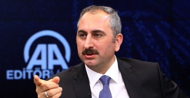 Adalet Bakanı Abdulhamit Gül'den Başörtüsü Açıklaması