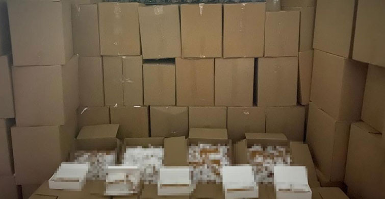 Adana'da 5 Milyon 550 Bin Kaçak Makaron Yakalandı