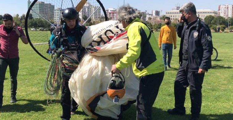 Adana'da İzinsiz Havalanan İki Paramotor İndirildi