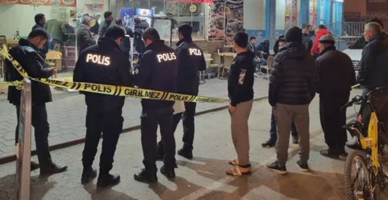 Adana’da Korku Dolu Anlar: Silahla Kebap Dükkanına Daldı