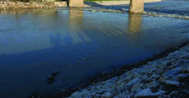 Adana'da Nehir'de Erkek Cesedi Bulundu